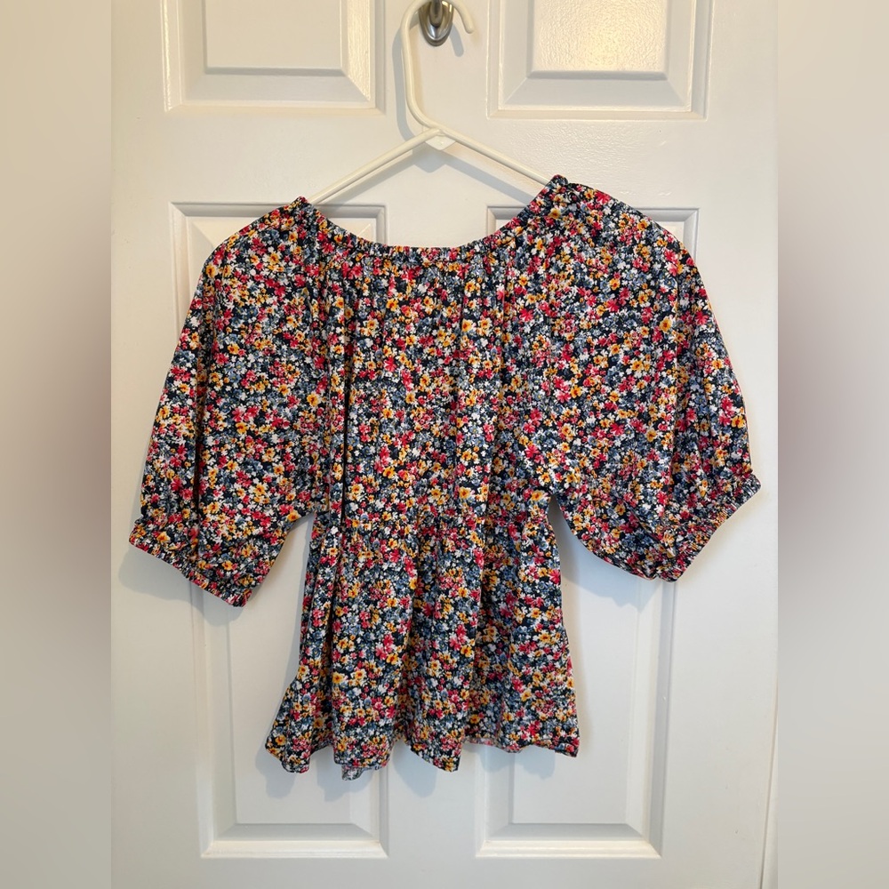 Old Navy Small Floral Blouse - Picture 5 of 7